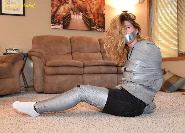 Jayme Self Bondage Mishap 2