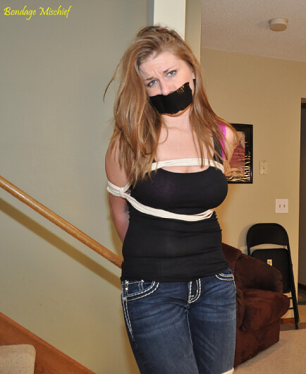 Roxanne Private Eye Pics